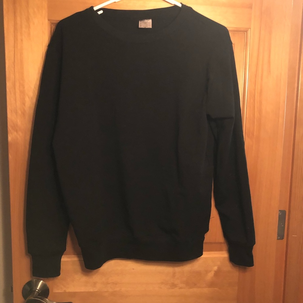 Black crewneck